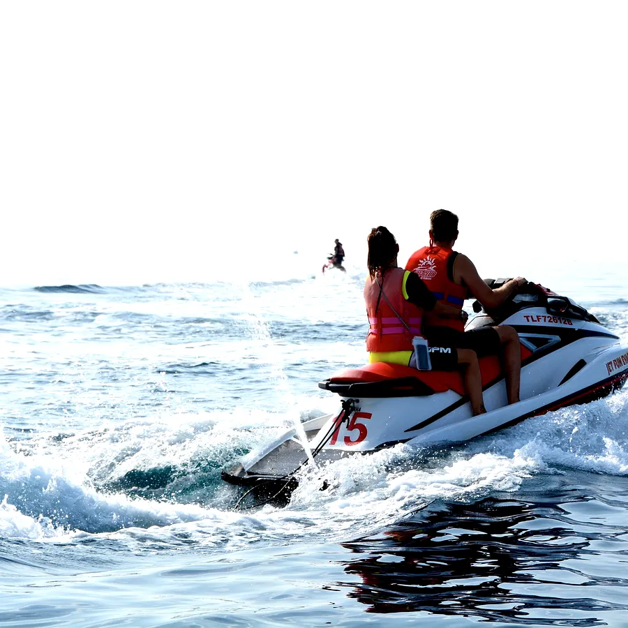 Jet ski en virage, gerbe d'eau